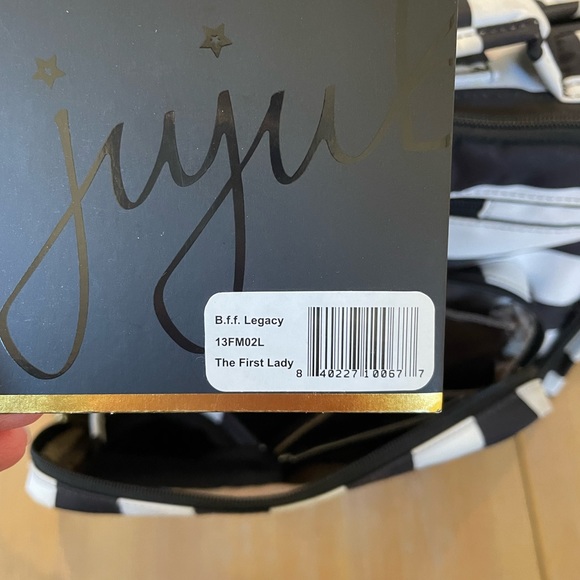 Jujube B.F.F. DIAPER BAG - THE FIRST LADY - Picture 6 of 8
